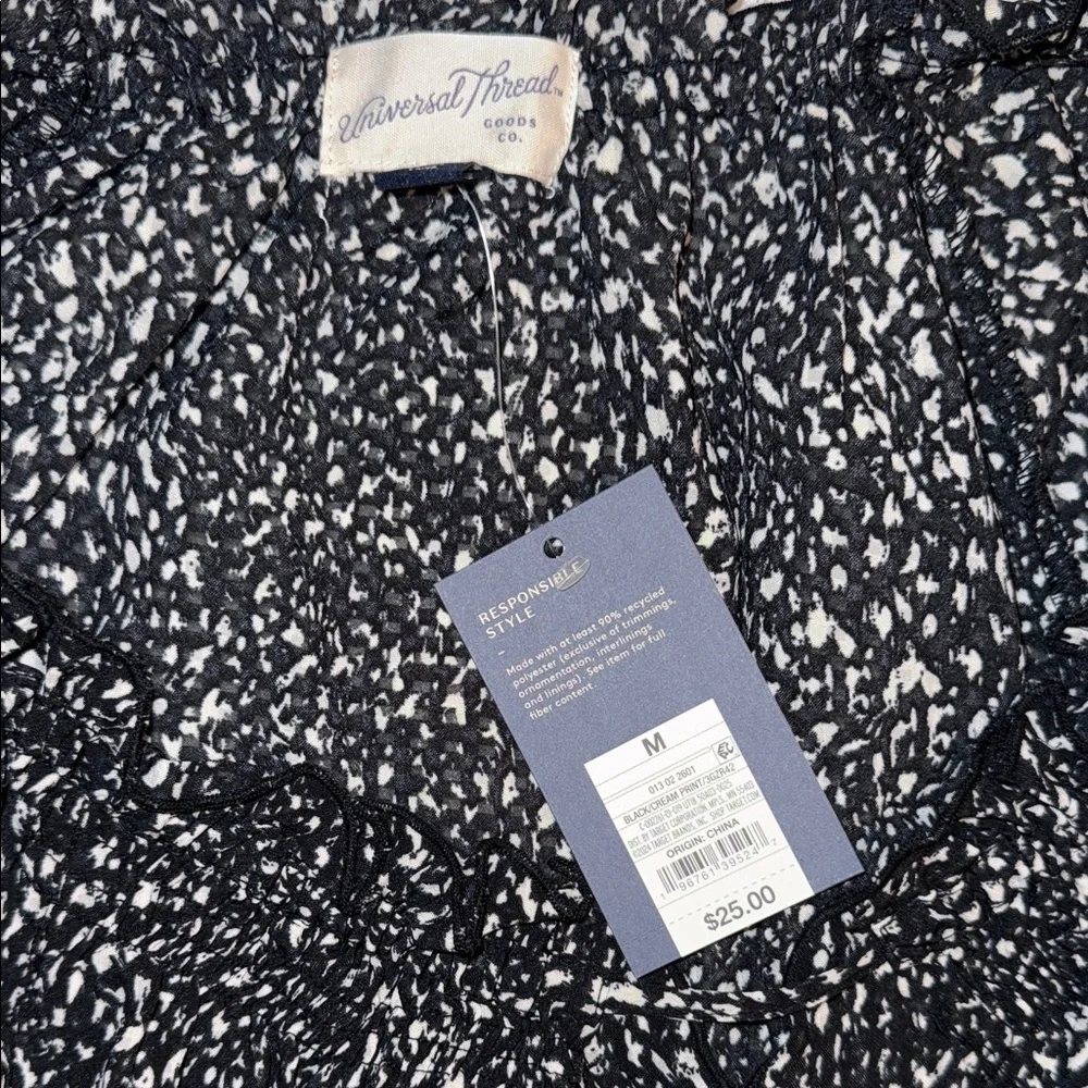NWT Universal Thread Patterned Blouse